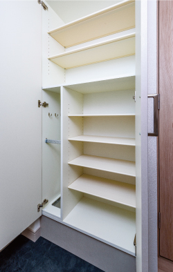 シューズボックス