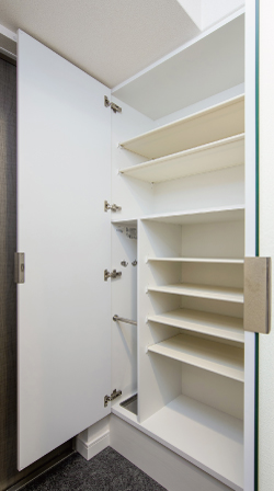 シューズボックス