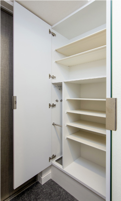 シューズボックス