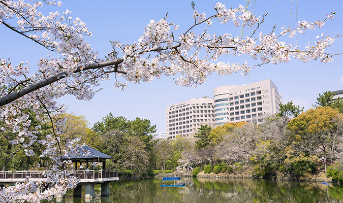 名古屋大学医学部附属病院（現地より約930m）